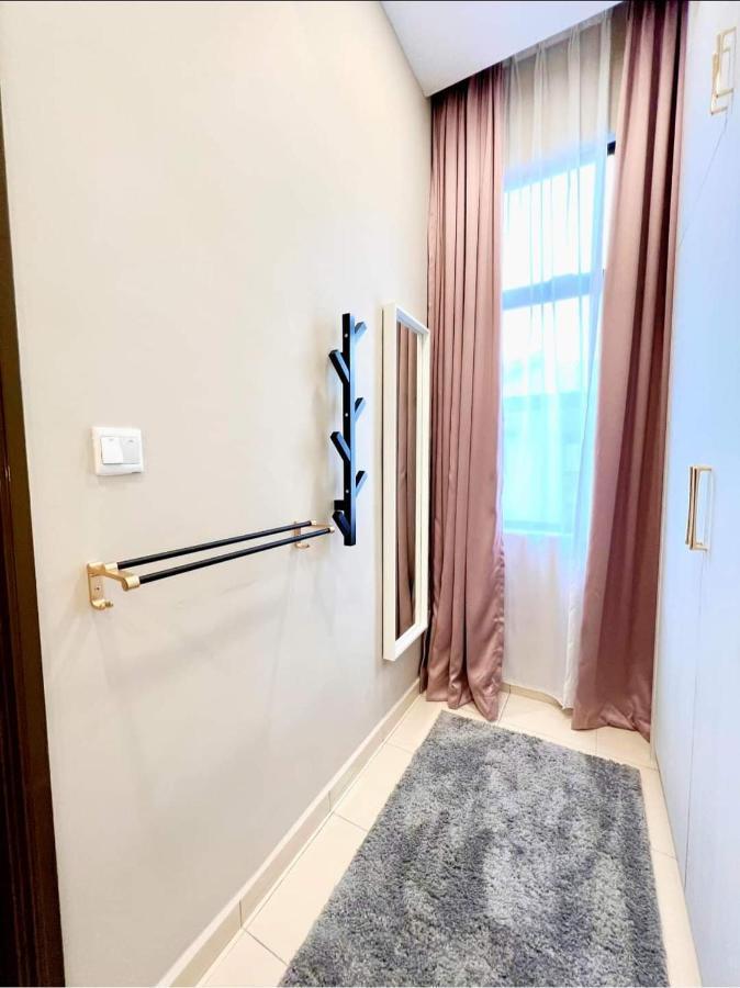 Faridz Homestay At Myra Saujana Kampong Simpang Empat المظهر الخارجي الصورة